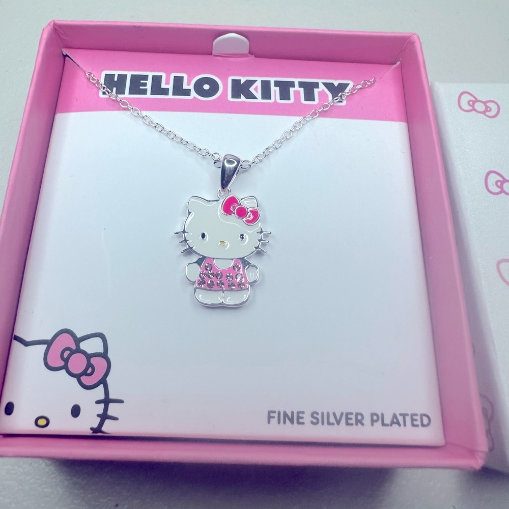 Hello Kitty Necklace - Picture 3 of 3